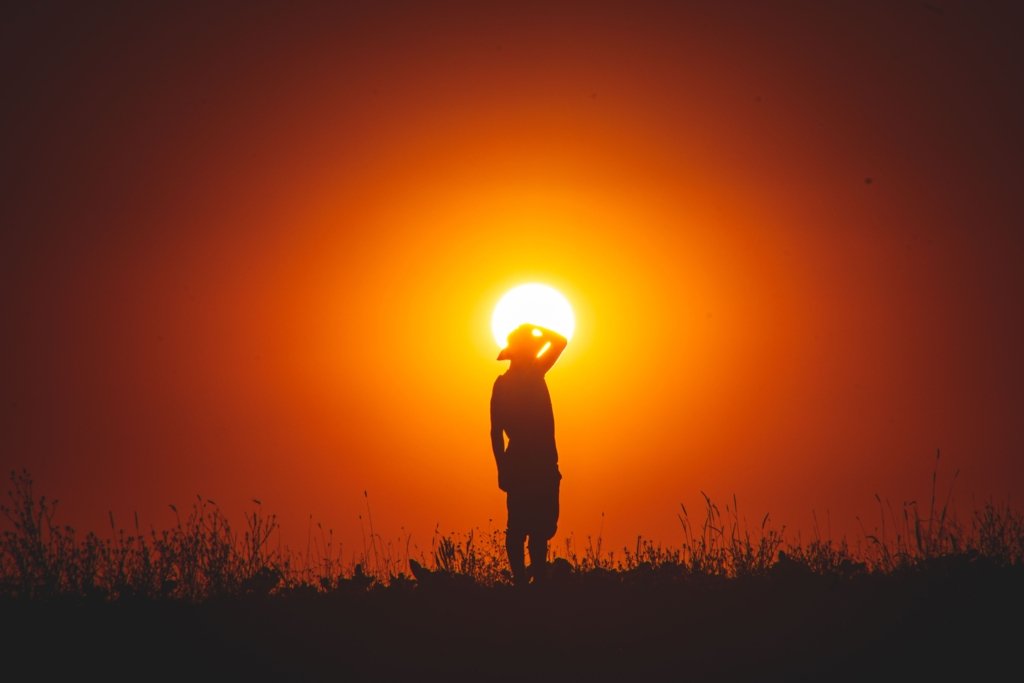 Europa, amenințată de un nou val de căldură extremă: modelele meteo indică temperaturi ce ar putea ajunge la 50°C. Spania, Portugalia și Franța, cele mai afectate "Europa Înfruntă Temperaturi Extreme de Până la 50°C: Spania, Portugalia și Franța, Cele Mai Afectate"