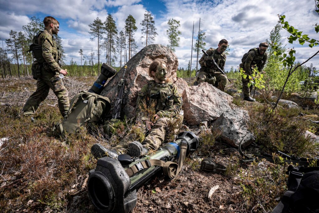 Avertismentul Finlandei la summitul NATO: Europa riscă să nu aibă suficienți soldați dispuși să lupte "Finlanda Avertizează NATO: Europa Poate Rămâne Fără Soldați Dispuși să L upte"