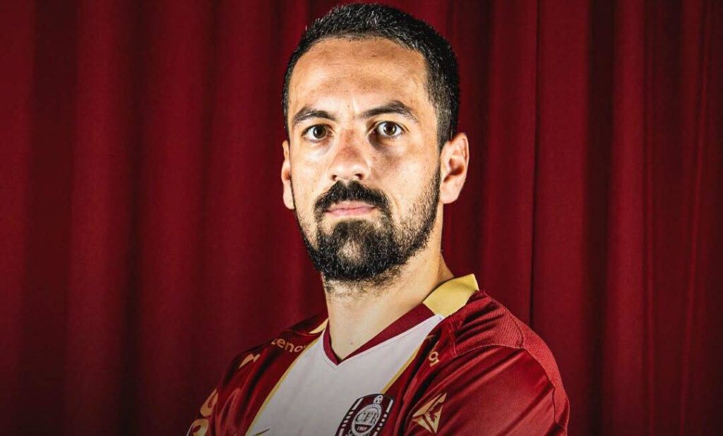 CFR Cluj a anunțat un nou transfer CFR Cluj Anunță Un Nou Transfer, Întărind Echipa Pentru Sezonul Viitor