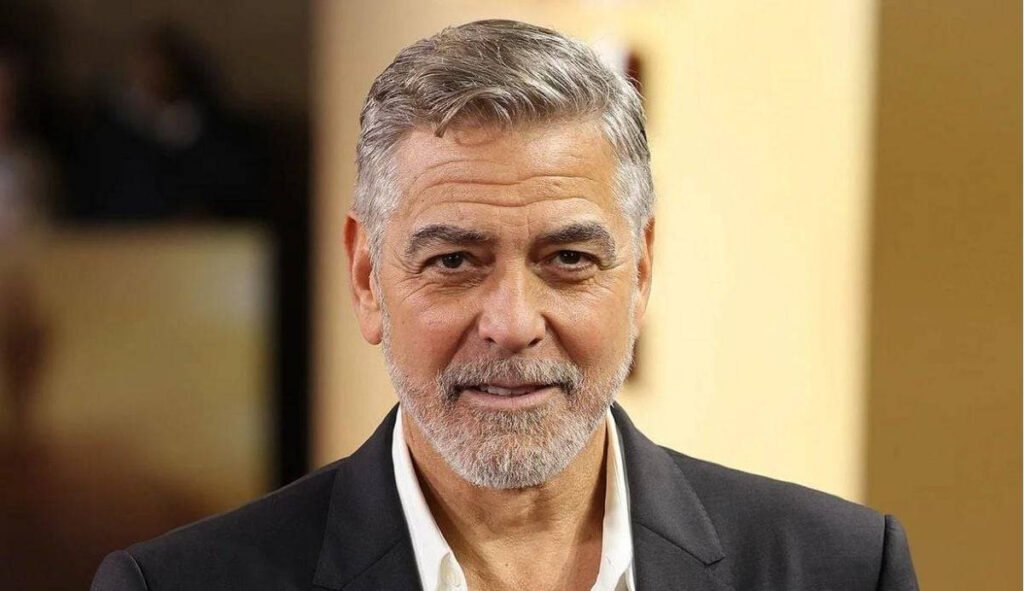 George Clooney onorează cinematografia: Leul de Aur pentru întreaga carieră la Festivalul de Film de la Veneția George Clooney Primește Leul de Aur pentru Întreaga Carieră la Festivalul de Film de la Veneția