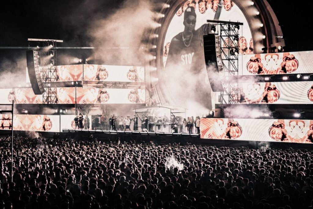 Beach, Please! 2026: 90.000 de participanți și debutul NIBIRU "Beach, Please! 2026: 90,000 Participants Join the Exciting NIBIRU Debut"