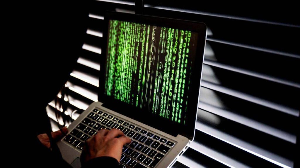 Atac cibernetic istoric la ANCPI: Sistemul național de cadastru paralizat, în timp ce un hacker susține că vinde baza de date a instituției "Atac Cibernetic la ANCPI: Hacker Proclamă Vânzarea Bazei de Date a Sistemului Național de Cadastru"