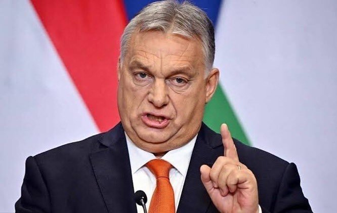 Viktor Orbán critică Uniunea Europeană în discursul de la Băile Tușnad: „Nu va mai exista în 25 de ani” "Viktor Orbán: Critica Uniunii Europene la Băile Tușnad - Previziuni pentru următorii 25 de ani"