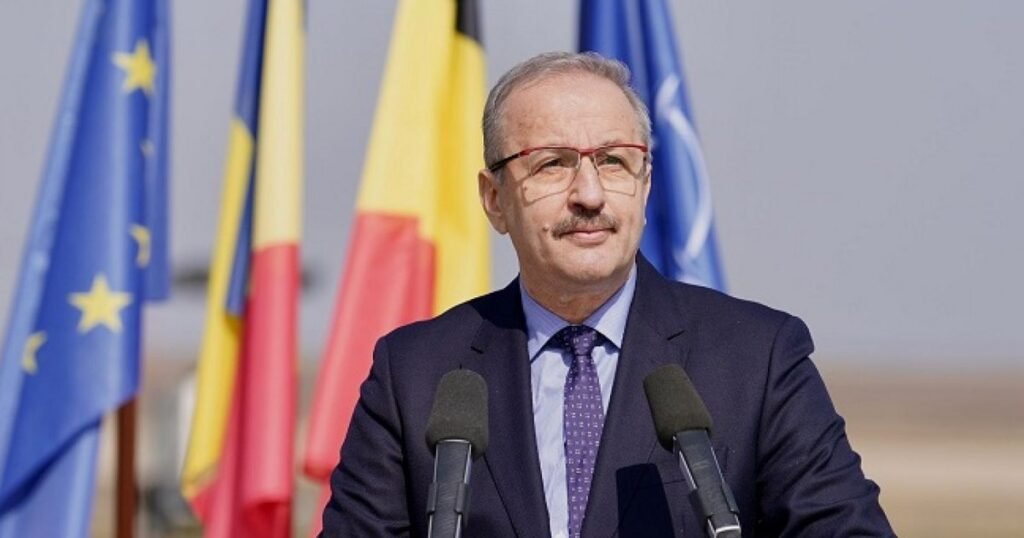 "Vasile Dîncu Propune Alexandru Nazare ca Soluție de Compromis pentru Funcția de Premier"