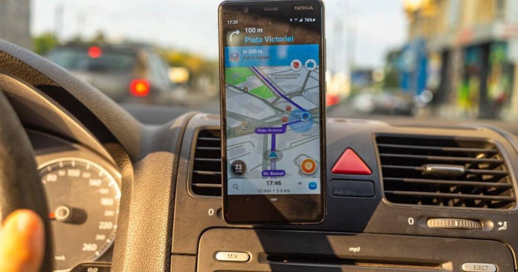 Waze extinde afișarea semafoarelor. De ce noua funcție nu este disponibilă pentru toți șoferii? "Waze Extinde Afișarea Semafoarelor: De Ce Noua Funcție Nu Este Disponibilă pentru Toți Șoferii?"
