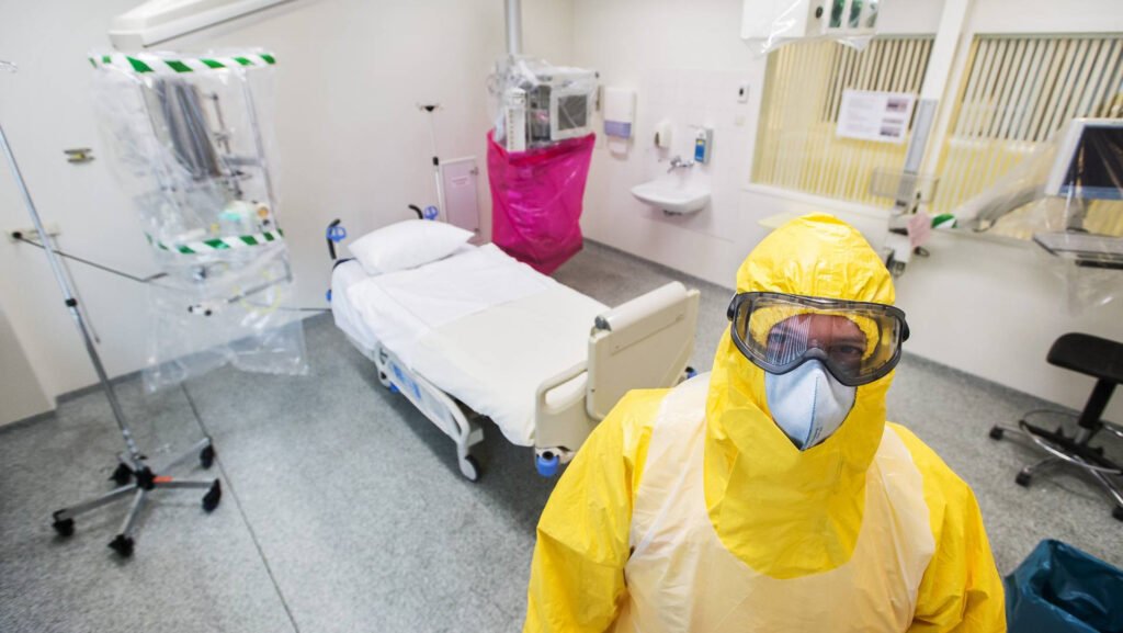 Congo raportează peste 1.500 de cazuri confirmate de Ebola. OMS testează două tratamente împotriva unei tulpini rare Congo Confirmed Over 1,500 Ebola Cases as WHO Tests Two Treatments for Rare Strain