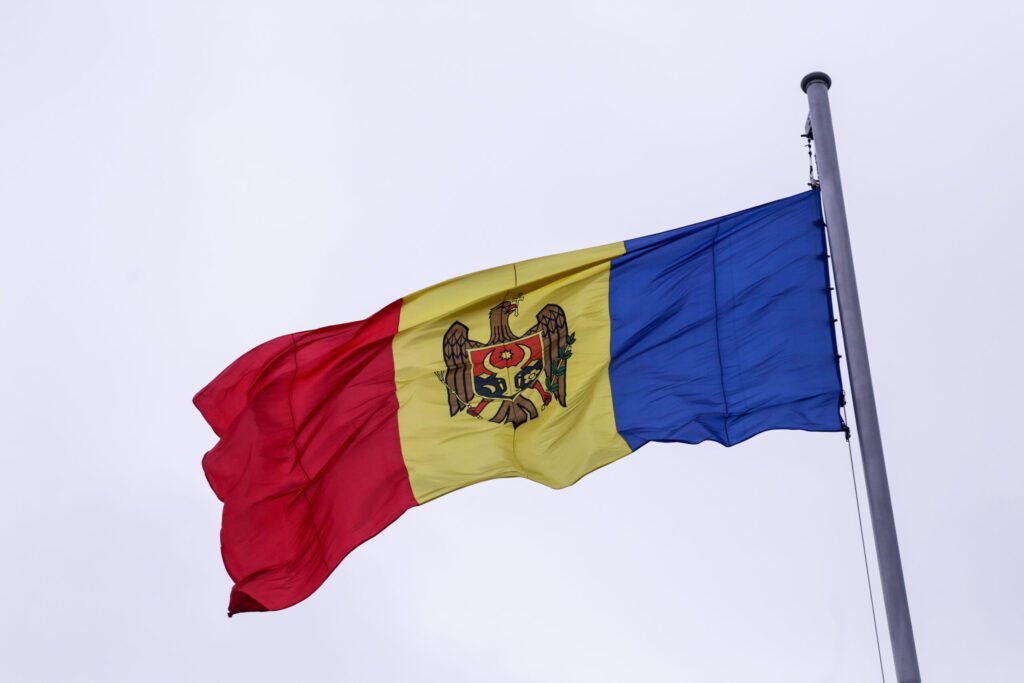 "Prima Demisie în Noul Guvern de la Chișinău la Trei Zile după Învestire"