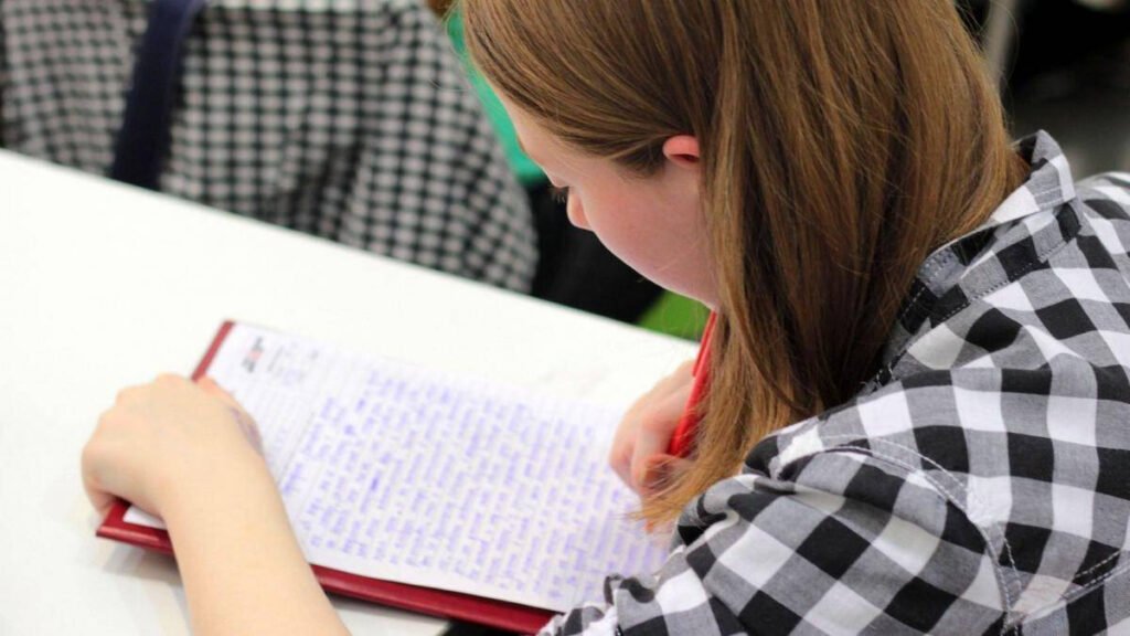 Titularizare 2026: proba scrisă, nota minimă și calculul mediei "Titularizare 2026: Ghid Complet pentru Proba Scrisă, Nota Minimă și Calculul Mediei"