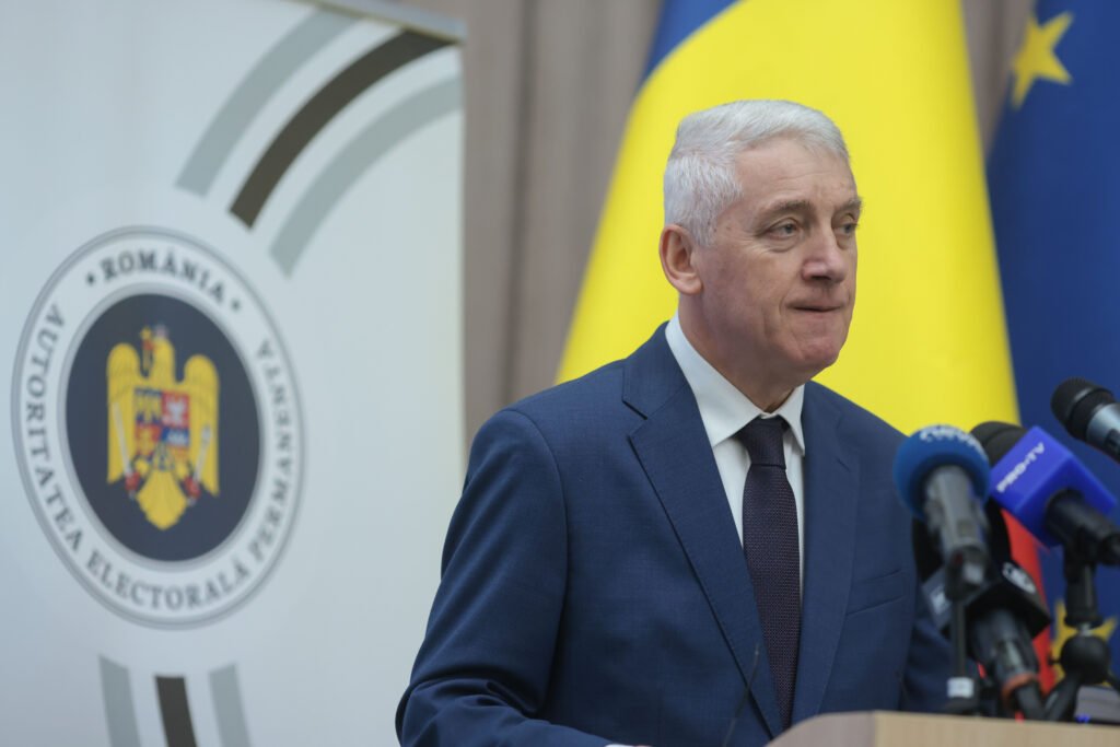 "AEP Propune Deciziile privind Înregistrarea și Dizolvarea Partidelor, Sugestii Majore de la Țuțuianu"