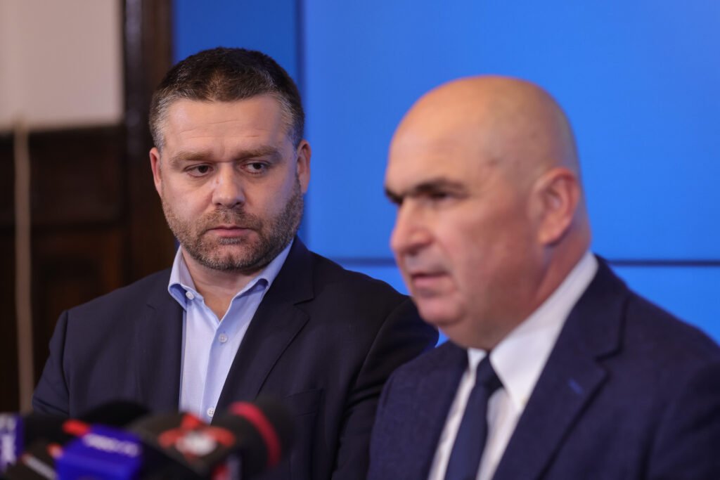 "Ciucu Intervenes After Bolojan Faces Booing Incident and President Dan's Response"