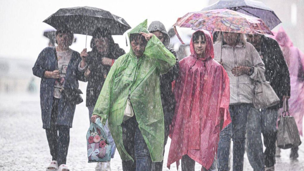 Cod Portocaliu de Alertă Meteo: Ce Impact Are Asupra Tării?