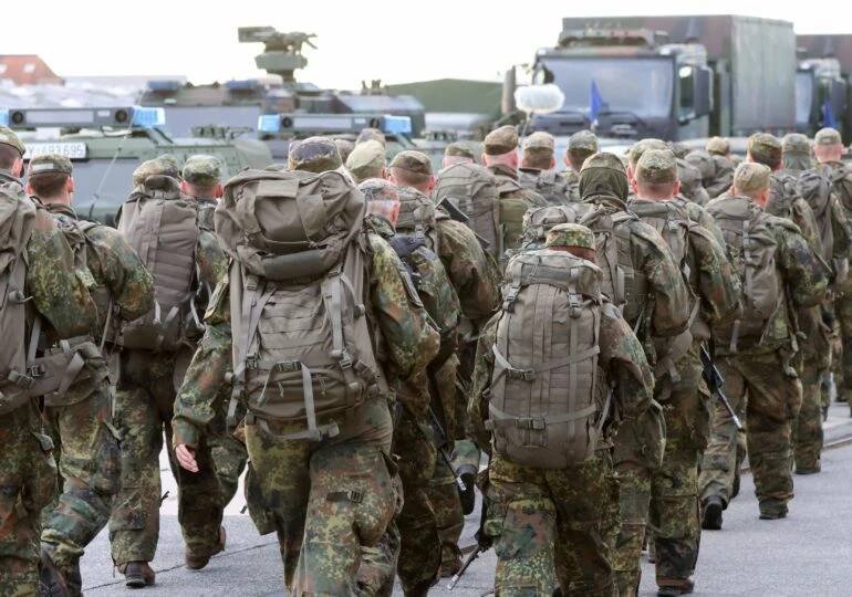 O țară din UE își prelungește serviciul militar la nouă luni. Decizia, luată pe fondul războiului din Ucraina "UE: Prelungirea serviciului militar la nouă luni din cauza războiului din Ucraina"