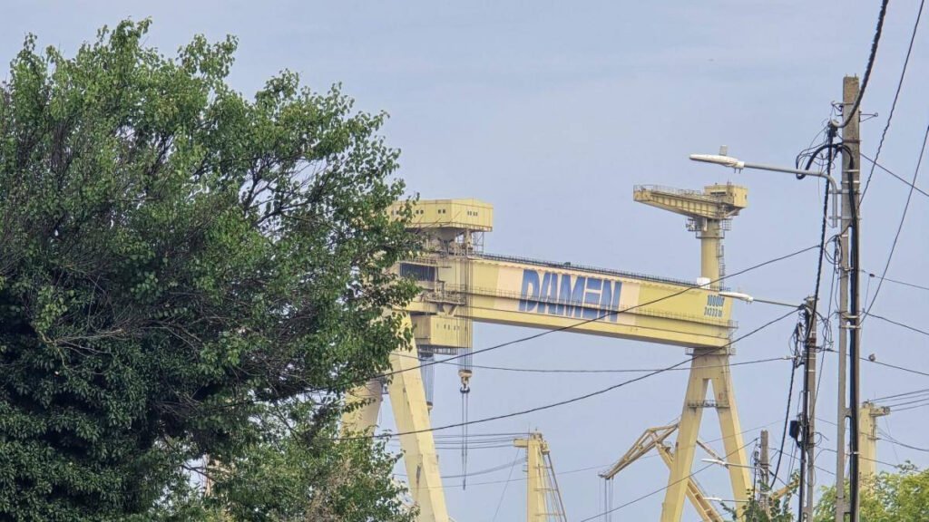 Manevre de cumpărat pe 2 lei Șantierul Naval Mangalia "Manevre de Cumpărat Șantierul Naval Mangalia la Preț Mic - Doar 2 Lei!"
