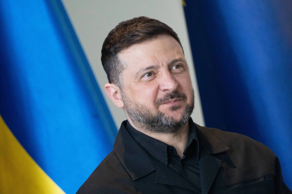 Zelenski vine cu un anunț major: Dronele Ucrainei ar fi lovit motorul financiar al Rusiei "Zelenski Anunță Impactul Dronelor Ucrainei Asupra Motorului Financiar al Rusiei"