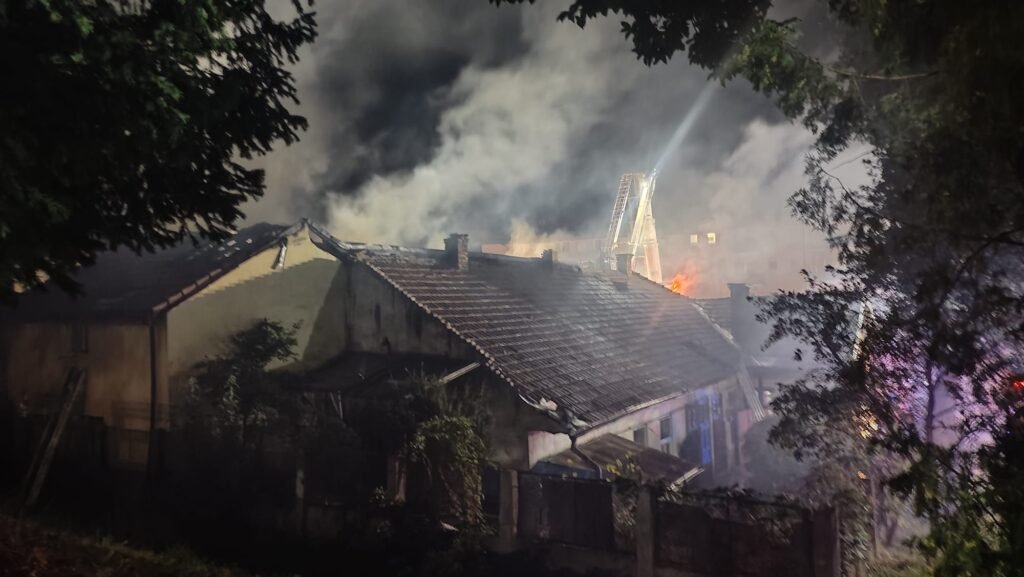 Incendiu devastator la o pensiune din Cluj: cauze și consecințe