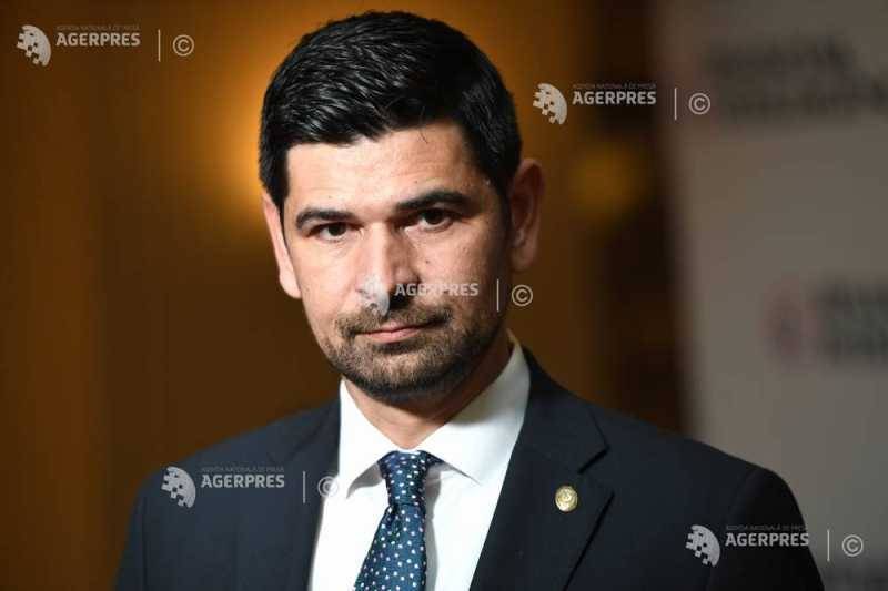 Protest în Piața Victoriei/Primarul Sectorului 1, George Cristian Tuță: Am sesizat organele abilitate privind distrugerile Protest în Piața Victoriei: Primarul George Cristian Tuță Sesizează Distrugerile Autorităților