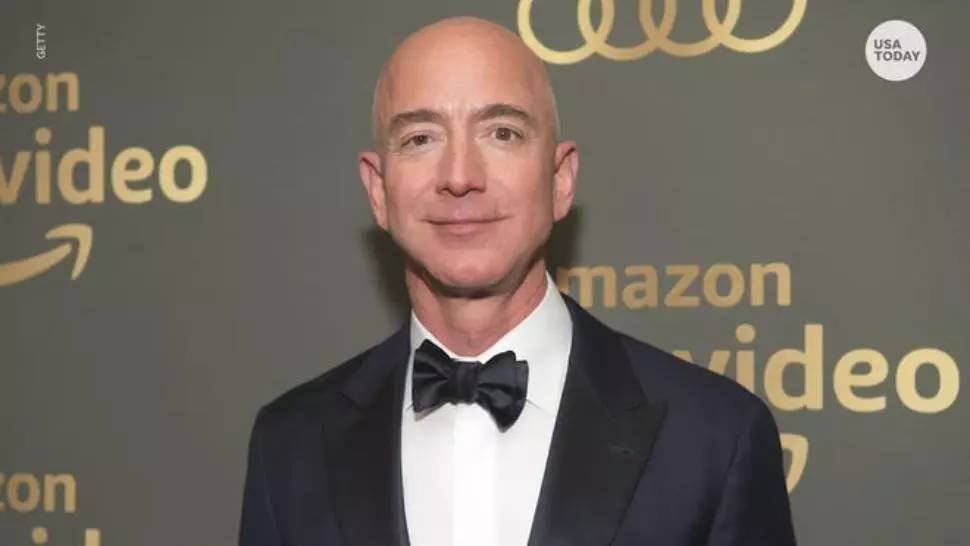 Jeff Bezos se implică în fotbal: mutarea spectaculoasă de la Liverpool care ar putea transforma complet clubul Jeff Bezos Invests in Liverpool: A Game-Changing Move for the Football Club's Future