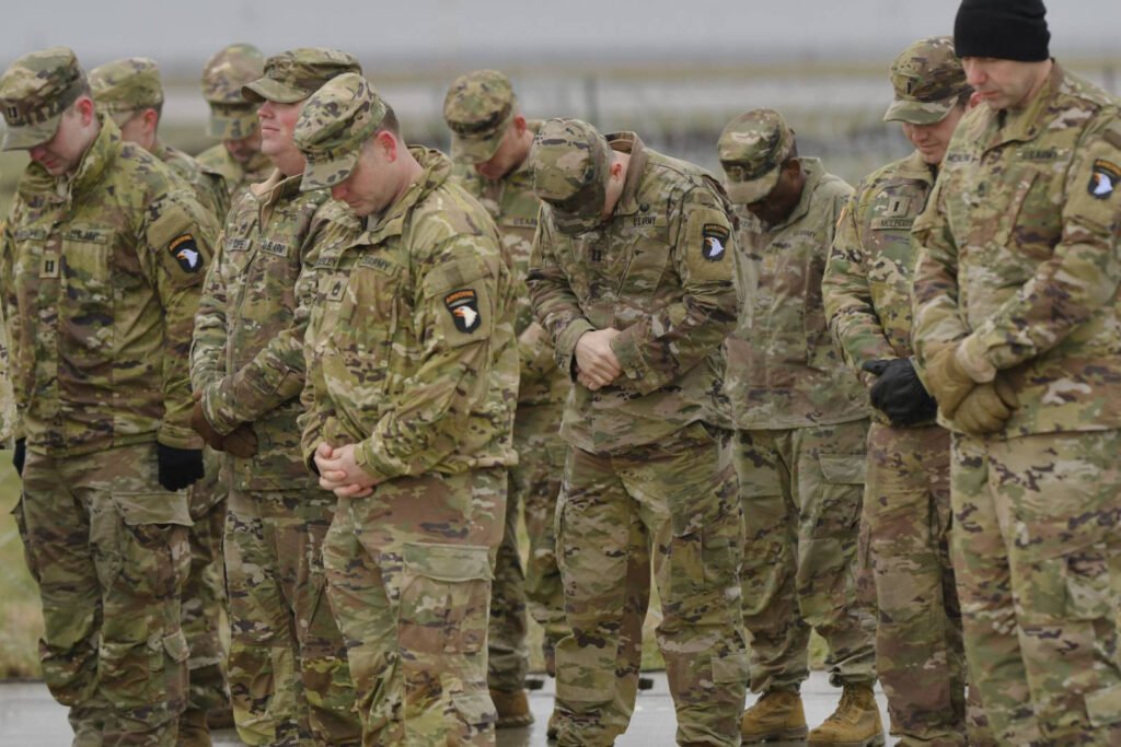 SUA &icirc;și retrag trupele din Irak după două decenii. Iranul și aliații săi salută plecarea americanilor