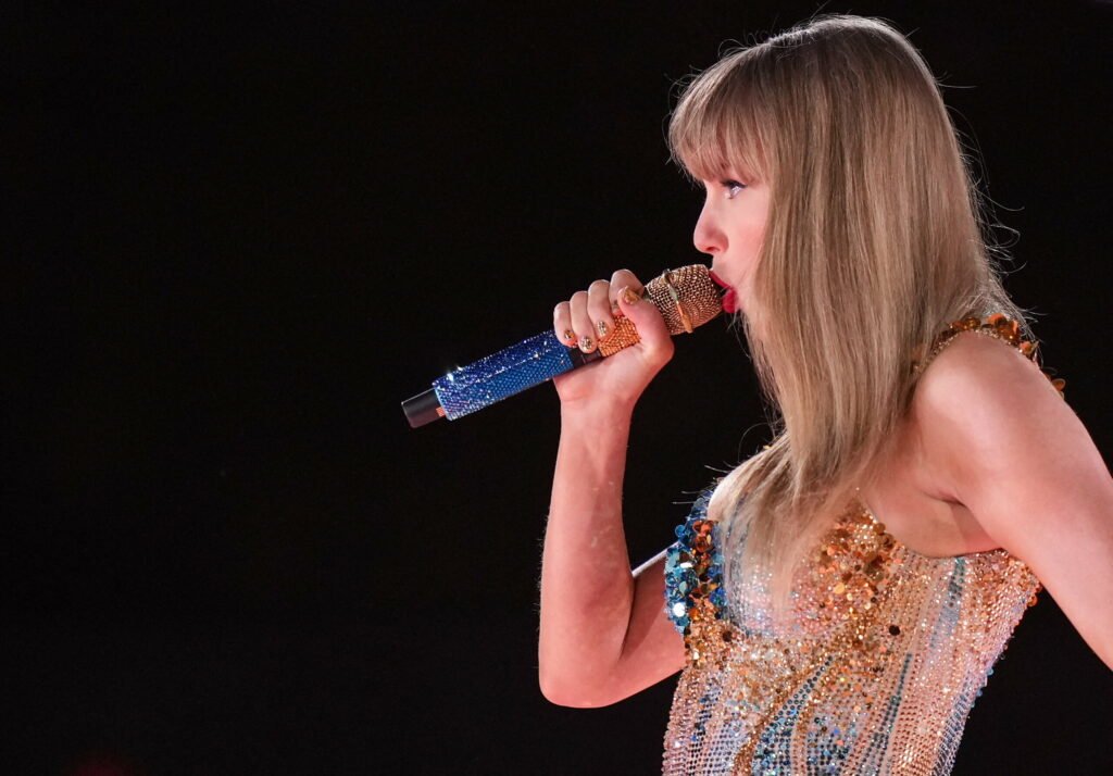 Taylor Swift a devenit artista cea mai premiată din istoria premiilor MTV VMA