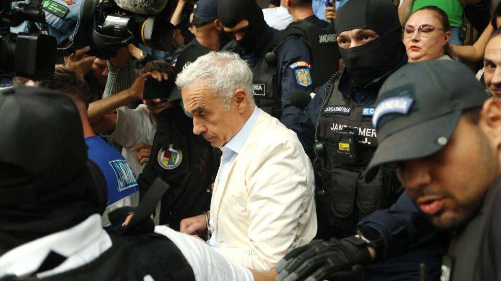 UPDATE: Contestarea DIICOT împotriva deciziei judecătorilor în cazul lui Călin Georgescu privind controlul judiciar "DIICOT Contestă Decizia Judecătorilor în Cazul Călin Georgescu: Noutăți Cruciale"