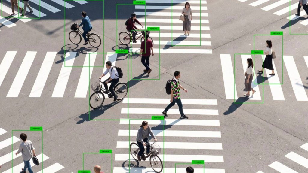 Cămașa care dezactivează camerele de supraveghere cu inteligență artificială a fost descoperită "Descoperirea cămășii care dezactivează camerele de supraveghere cu inteligență artificială"