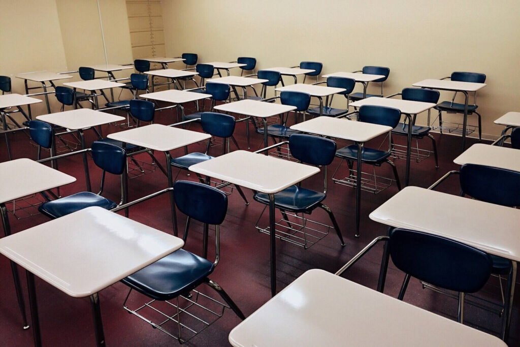 "Decizia Controversată privind Soarta Examenului de Admitere la Liceu pe 8 Septembrie"