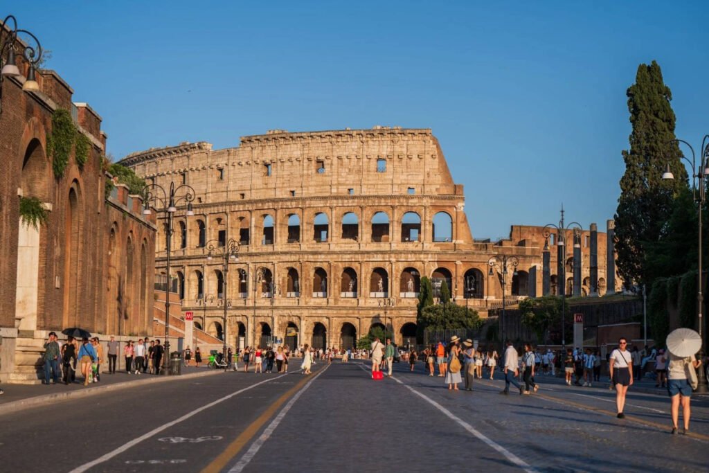 Colosseumul, închis după moartea unui muncitor de 22 de ani. Tânărul instala un sistem de iluminat Colosseumul, închis după moartea unui muncitor de 22 de ani. Tânărul instala un sistem de iluminat