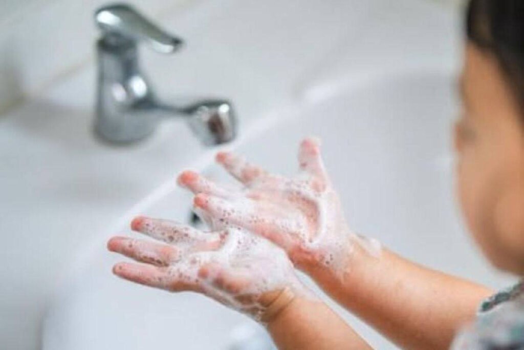 Focare de hepatită A în Brașov. Zeci de cazuri raportate de la începutul anului școlar Focare de hepatită A în Brașov. Zeci de cazuri raportate de la începutul anului școlar