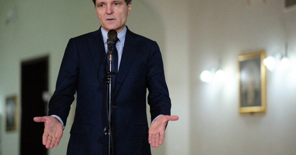 "Nicuşor Dan: Impactul Instabilității Politice asupra Alegerilor Anticipate"