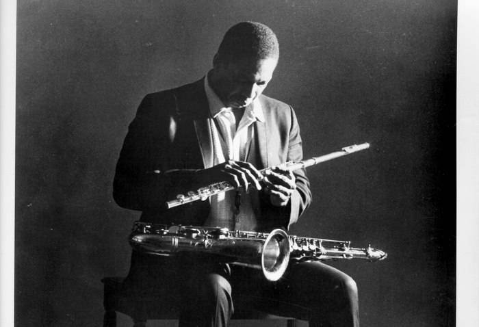 John Coltrane, la un secol de la naștere: Evoluția de la dependența de heroină la o căutare spirituală în jazz. "John Coltrane: O călătorie de la dependența de heroină la spiritualitate în jazz, la un secol de la naștere"