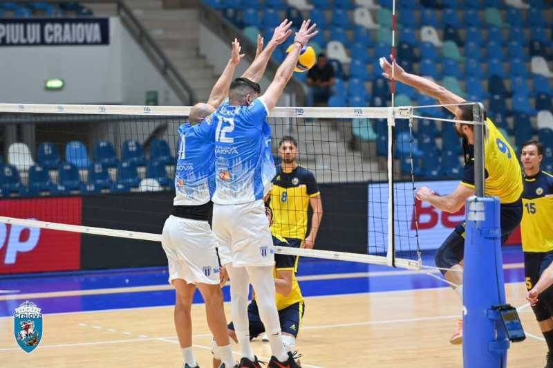 Volei masculin: SCM Craiova și CS Rapid obțin noi victorii la Cupa ‘Radu Zamfirescu’ "SCM Craiova și CS Rapid Strălucesc cu Victorii la Cupa 'Radu Zamfirescu' în Volei Masculin"