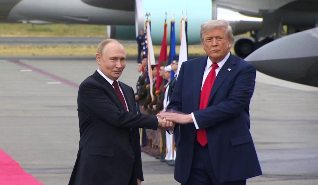 Liber la motorina rusească pe piața mondială: Trump anunță un acord colosal cu Putin pentru milioane de tone. „Prețul motorinei va scădea rapid” "Trump și Putin colaborează pentru a reduce prețul motorinei pe piața mondială"