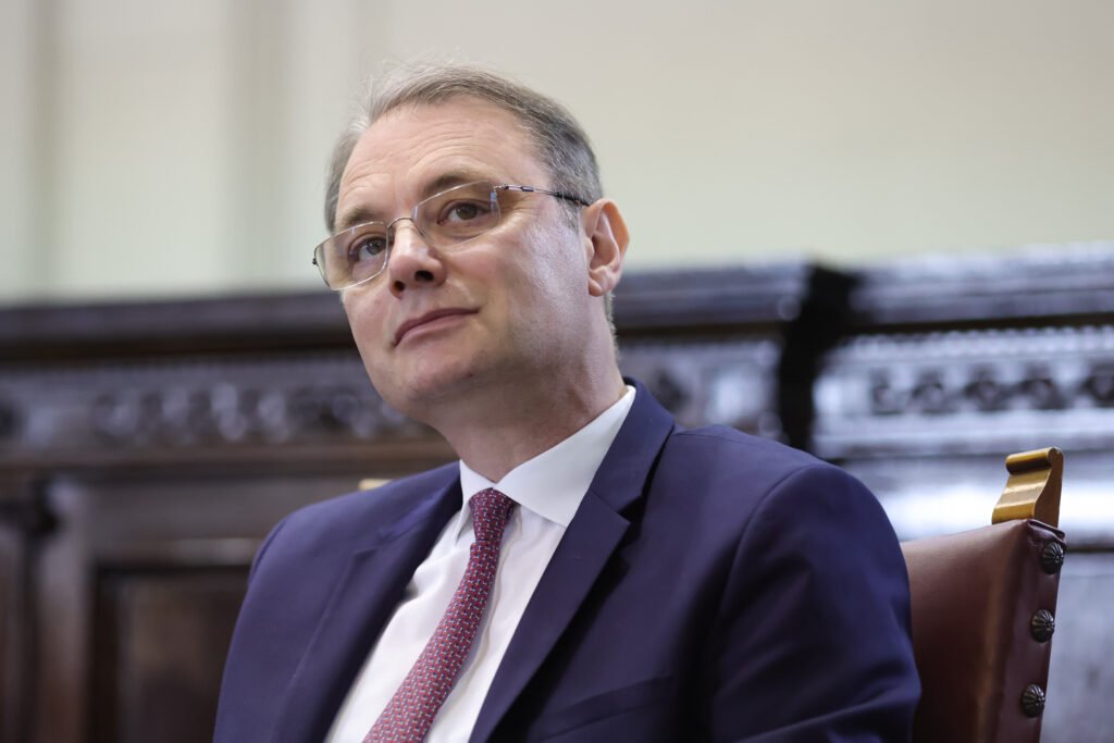 Cine va conduce cancelaria premierului: Decizia lui Niculescu Cine va conduce cancelaria premierului: Decizia lui Niculescu și impactul asupra guvernării