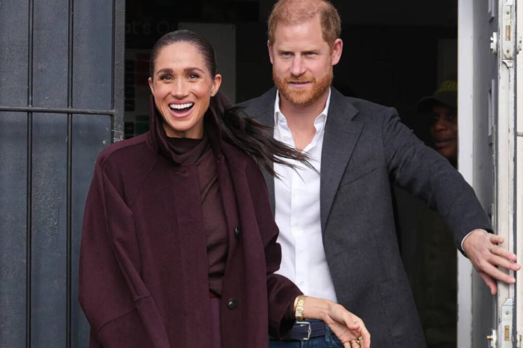 VIDEO Prințul Harry și Meghan Markle, debut public în Marea Britanie după o pauză îndelungată Prințul Harry și Meghan Markle Fac Debut Public în Marea Britanie După o Pauză Îndelungată - VIDEO Exclusiv