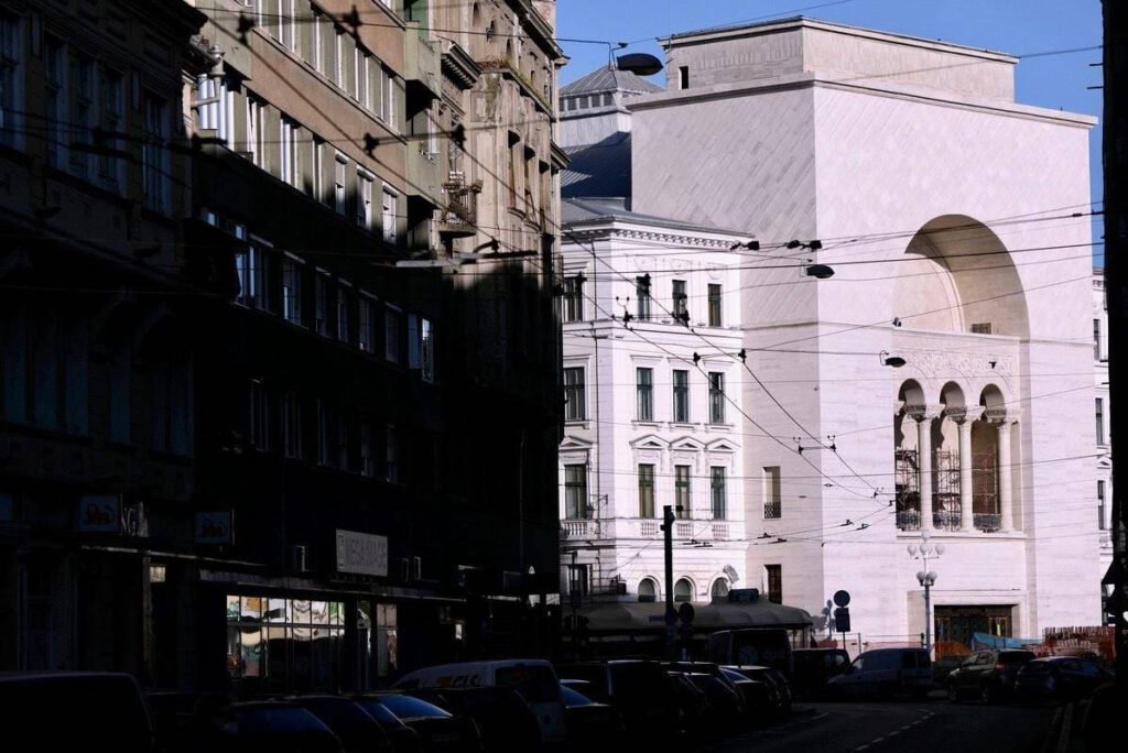 TNTm și UPT dezvoltă un ecosistem cultural și educațional pentru Timișoara TNTm și UPT: Crearea unui Ecosistem Cultural și Educațional Inovator în Timișoara