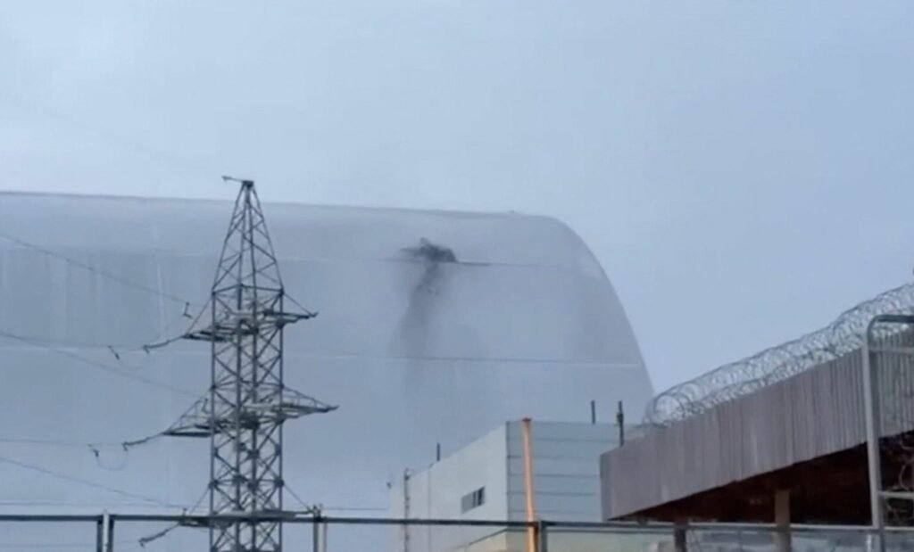 Guvernul britanic alocă 17 milioane de lire sterline pentru reparațiile centralei nucleare de la Cernobîl