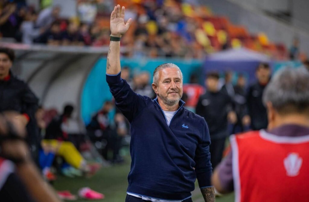 Surpriză la FCSB: Regula implementată de Reghecampf încă de la primul meci "FCSB: Reghecampf Introduce O Nouă Regula De La Primul Meci - Ce Trebuie Să Știi"
