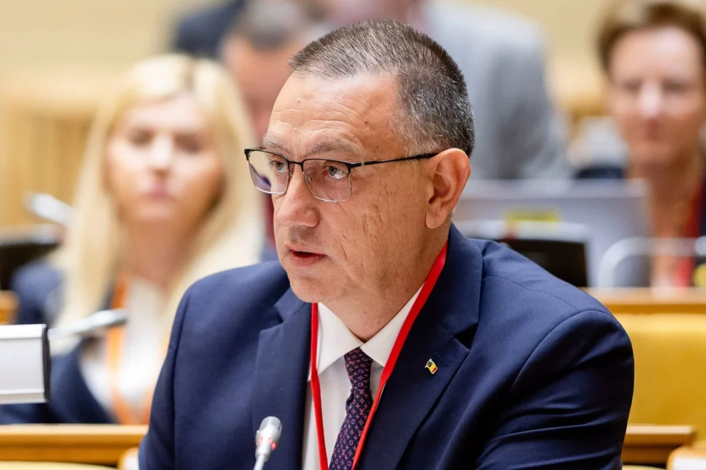 Mihai Fifor cere un guvern cu puteri depline: &bdquo;&Icirc;nainte de noi alegeri, avem obligația să epuizăm soluția dialogului&rdquo;