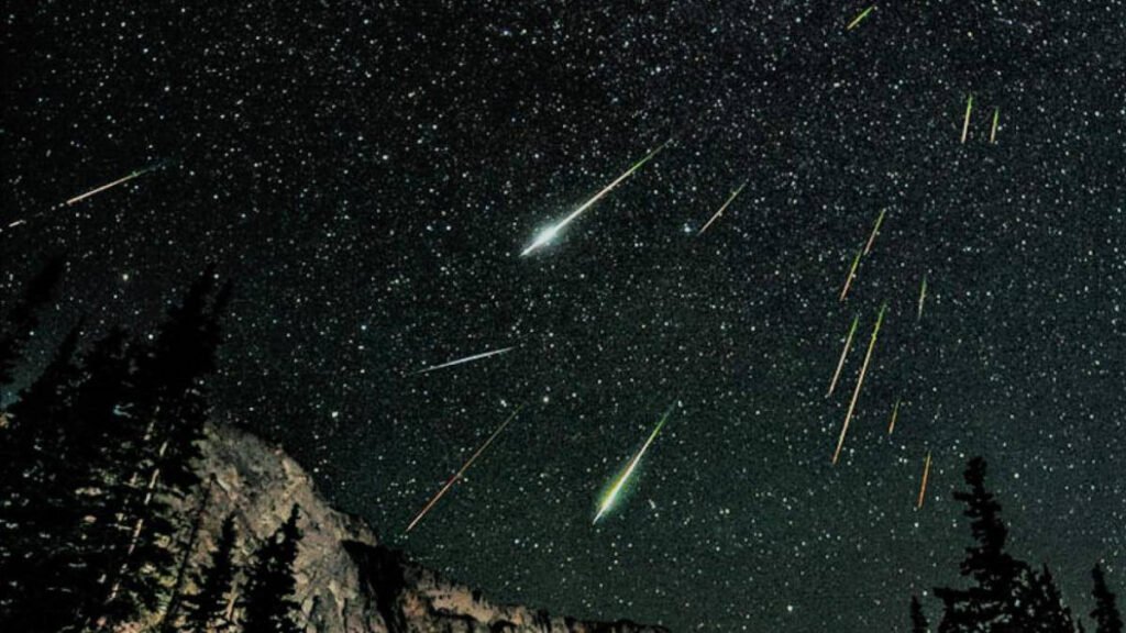 Orionidele 2026: a început ploaia de stele produsă de cometa Halley. Când atinge punctul maxim și cum o vezi Orionidele 2026: a început ploaia de stele produsă de cometa Halley. Când atinge punctul maxim și cum o vezi